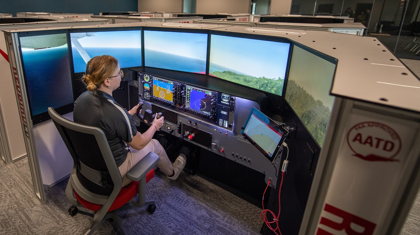 EAA Pilot Proficiency Center | Pilot Flight Training Simulator