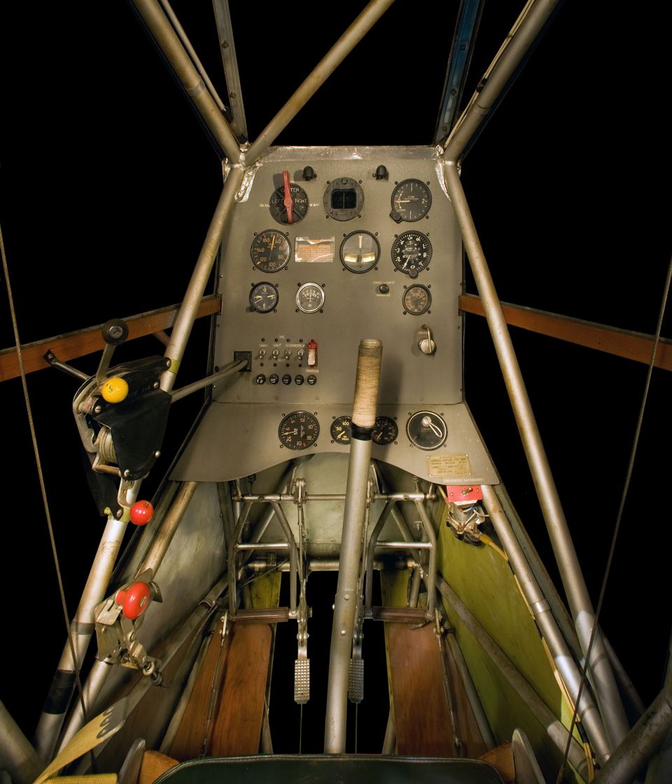 FC-2-Cockpit