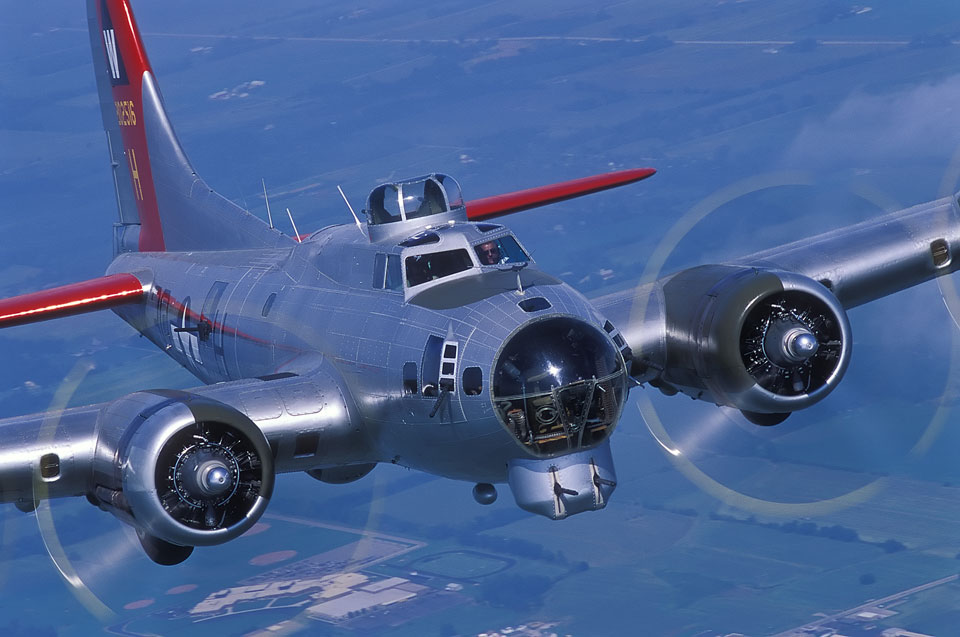 EAA’s B-17 "Aluminum Overcast"
