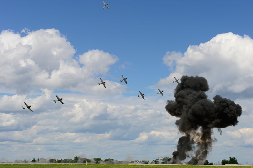 EAA AirVenture Oshkosh 2016 Events, Air Shows to Commemorate 75th Anniversary of Pearl Harbor