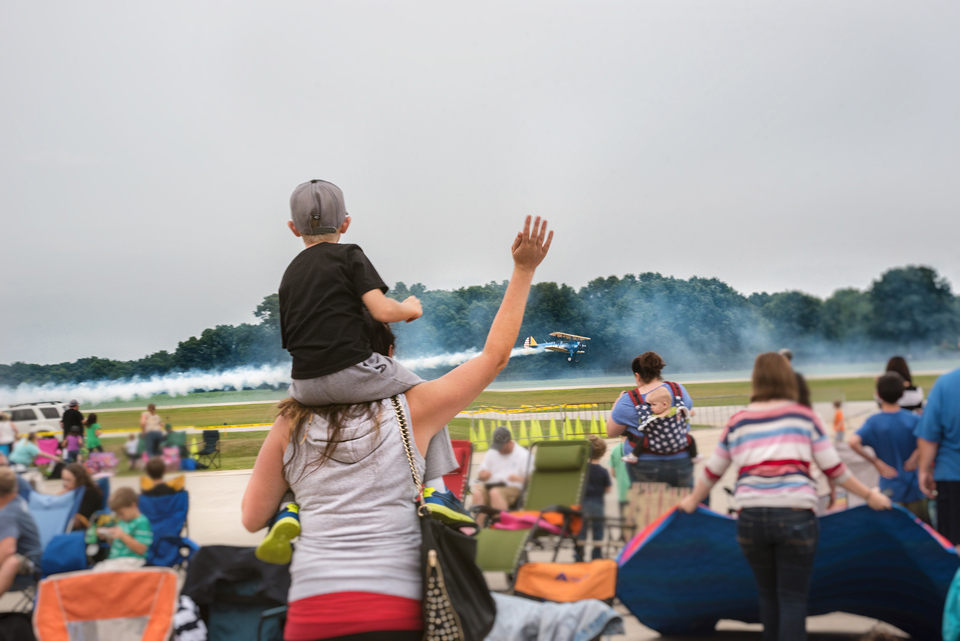 Fly-In Drive-In Movies Bring Crowds to FBO