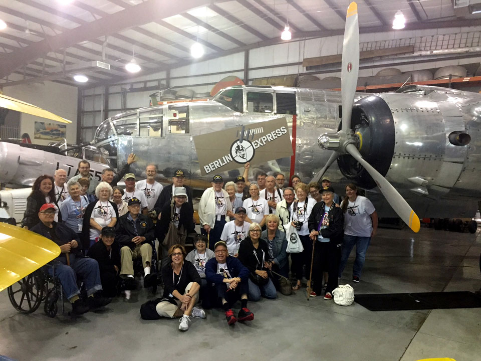345th Bomb Group Veterans Visit EAA
