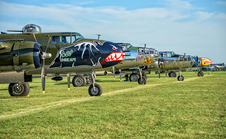Preliminary Bomber Schedule Announced for AirVenture 2017