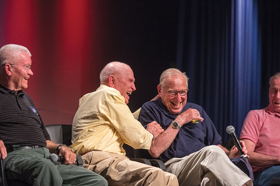Apollo Astronauts Talk Shop in Historic Meeting